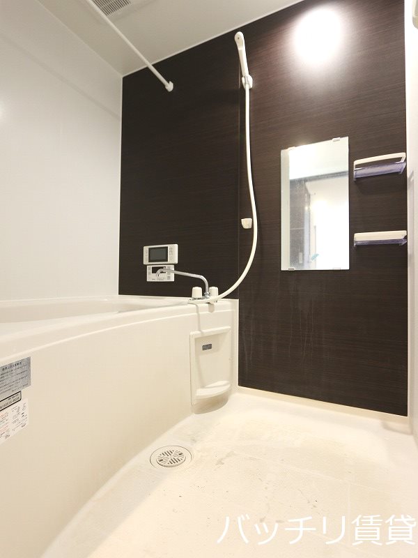 バス・シャワールーム　別号室の画像。現況を優先します。