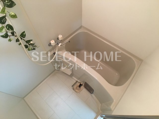 バス・シャワールーム　同型タイプ日々の暮らしに欠かせないお風呂です