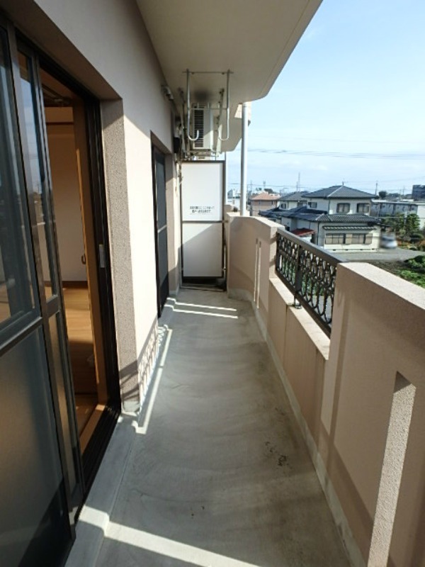 バルコニー　図面と現状に相違がある場合には現状を優先