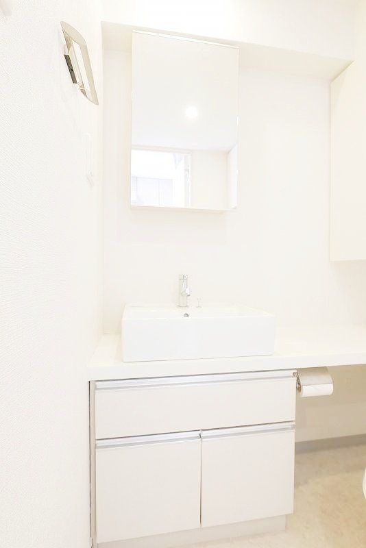 洗面設備　■収納＆鏡付き独立洗面台♪