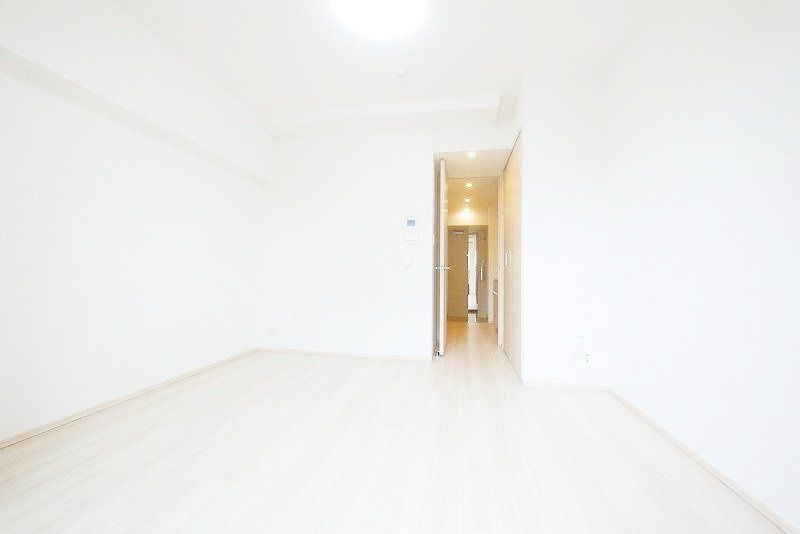 居室・リビング　■エアコン■24時間換気システム■ダウンライト