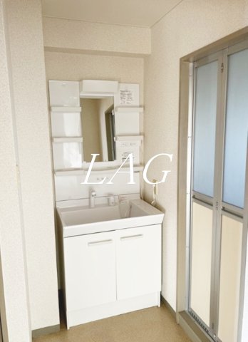 洗面設備　独立洗面台です。