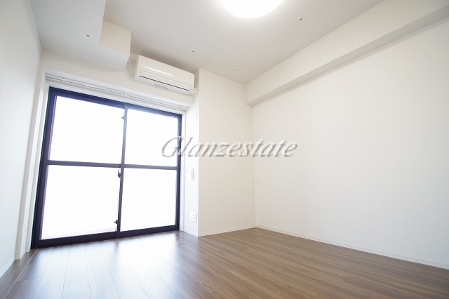 居室・リビング　≪明るいリビング≫