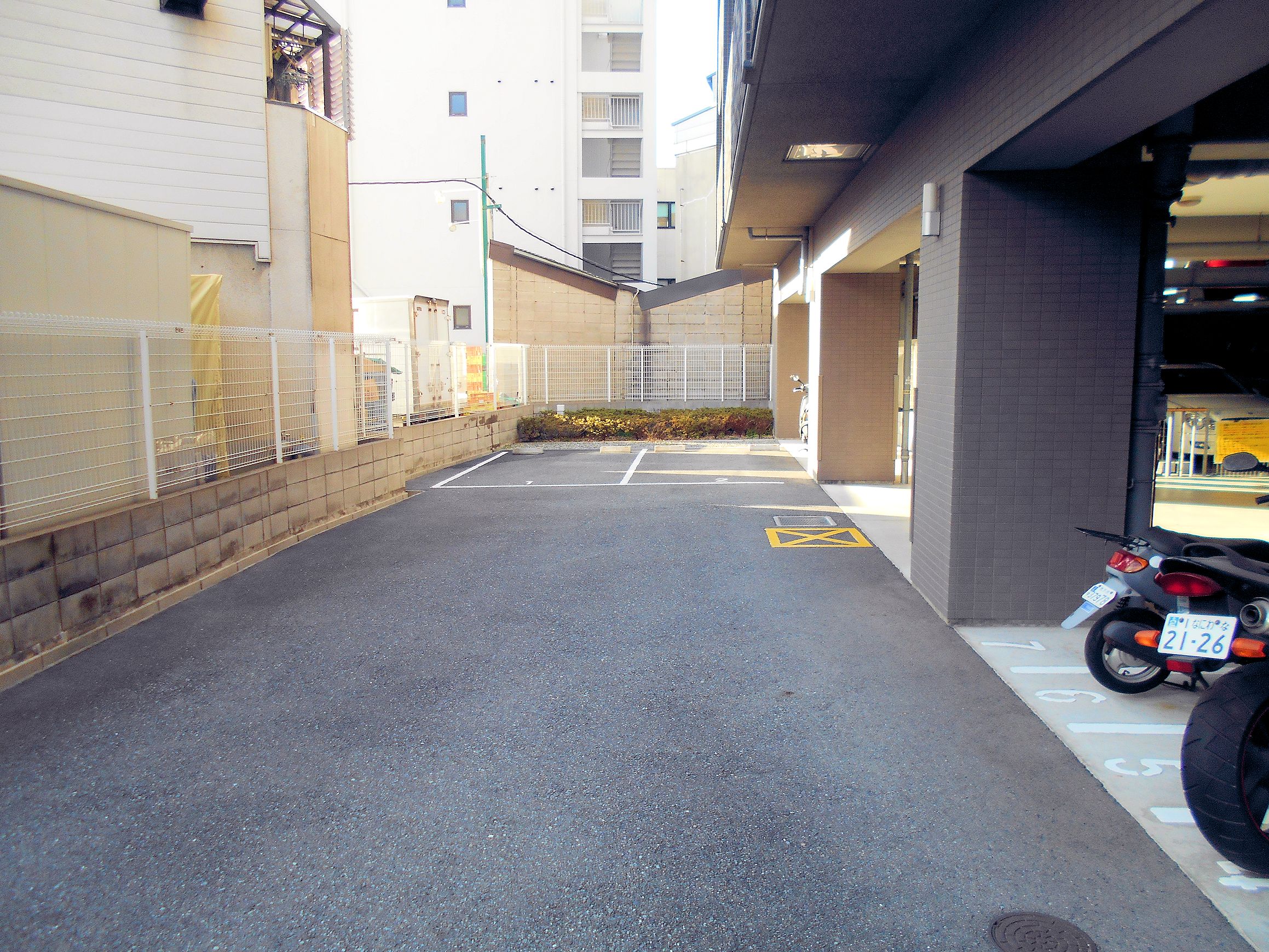 駐車場　空きあり