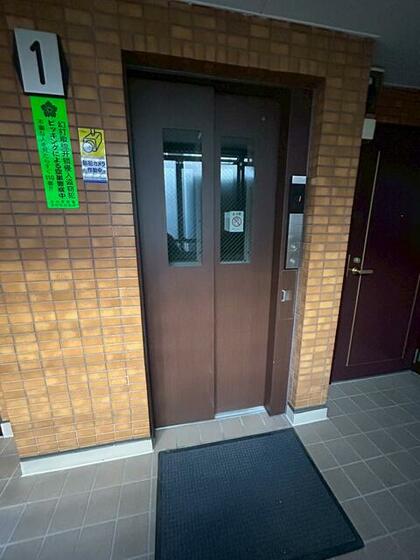 その他　エレベーターあります