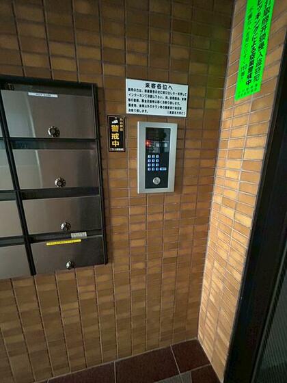 エントランス　オートロック