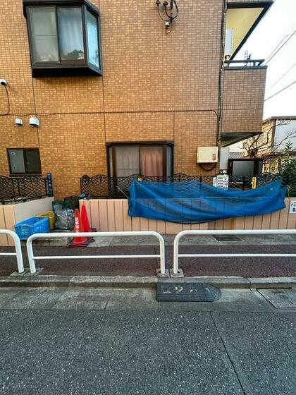 その他　マンション横のごみ集積所