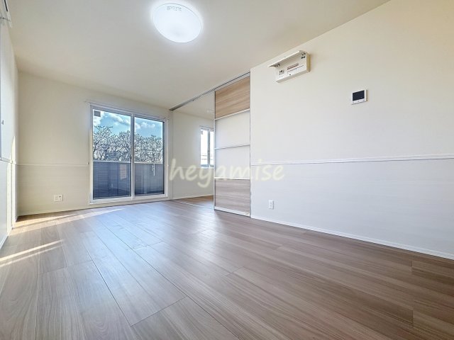 居室・リビング　写真は別号室