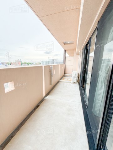 バルコニー　陽当たり良好なバルコニーです♪