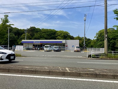コンビニ　ローソン太宰府吉松三丁目店（コンビニ）まで340m