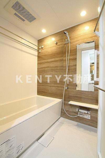 バス・シャワールーム　お風呂です