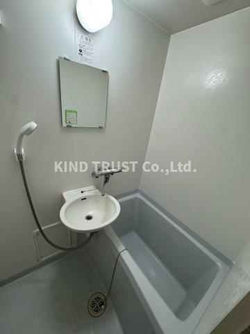 バス・シャワールーム　日々の疲れを癒すお風呂付です