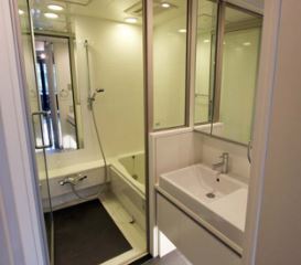 バス・シャワールーム　追焚、浴室乾燥機付き