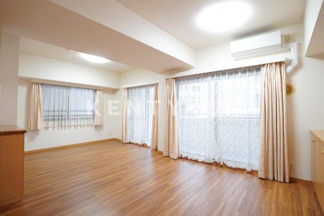 居室・リビング　居間です