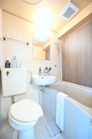 バス・シャワールーム