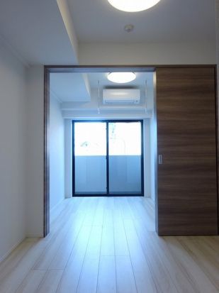 居室・リビング　明るい居間☆