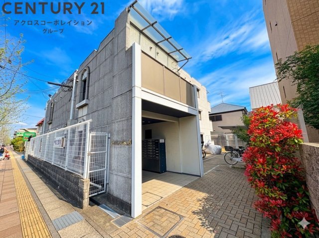 建物外観　オートロック付きでセキュリティ安心♪