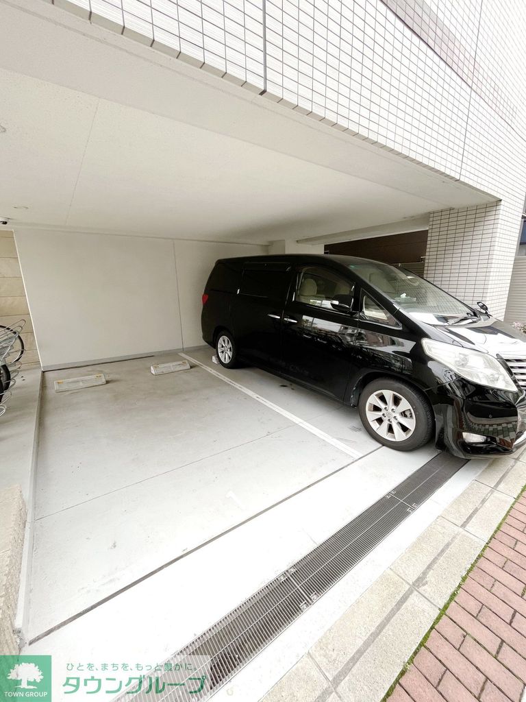 駐車場　駐車場