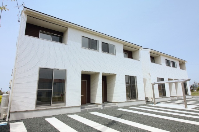 建物外観　２階建テラスハウス