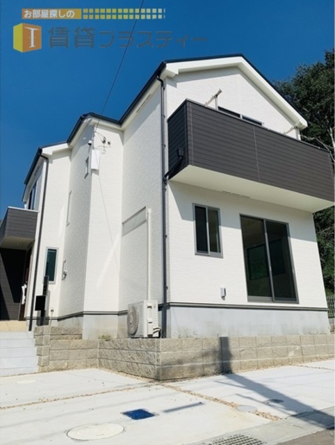 建物外観　更新可能な戸建。贅沢なひと時を。