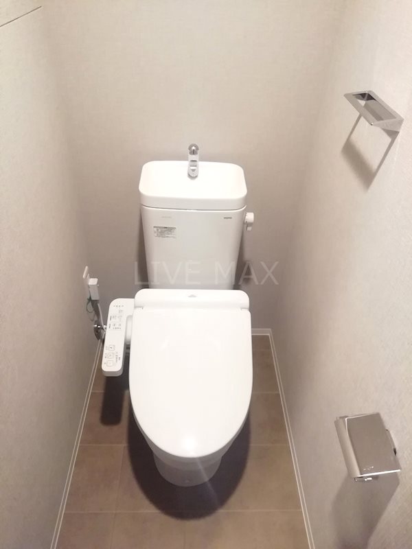トイレ　※別部屋のお写真になります