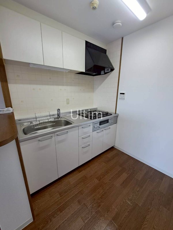 キッチン　※同タイプの他のお部屋です