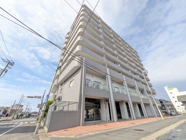 建物外観　重厚な外観は見た目も良く優良な物件です。