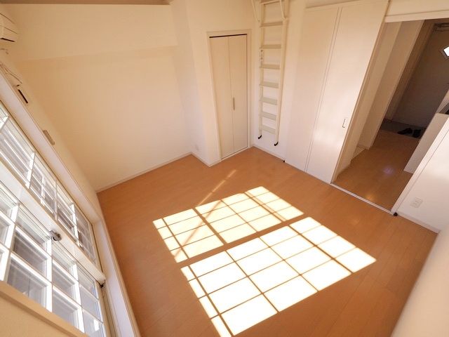 居室・リビング　同タイプ別部屋写真