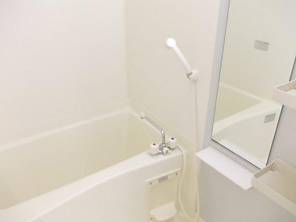 バス・シャワールーム　キレイな浴室です！