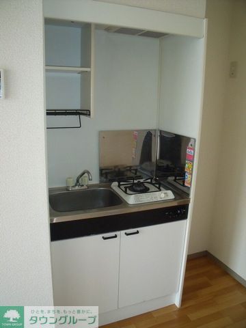 キッチン　嬉しいシステムキッチン、都市ガスです