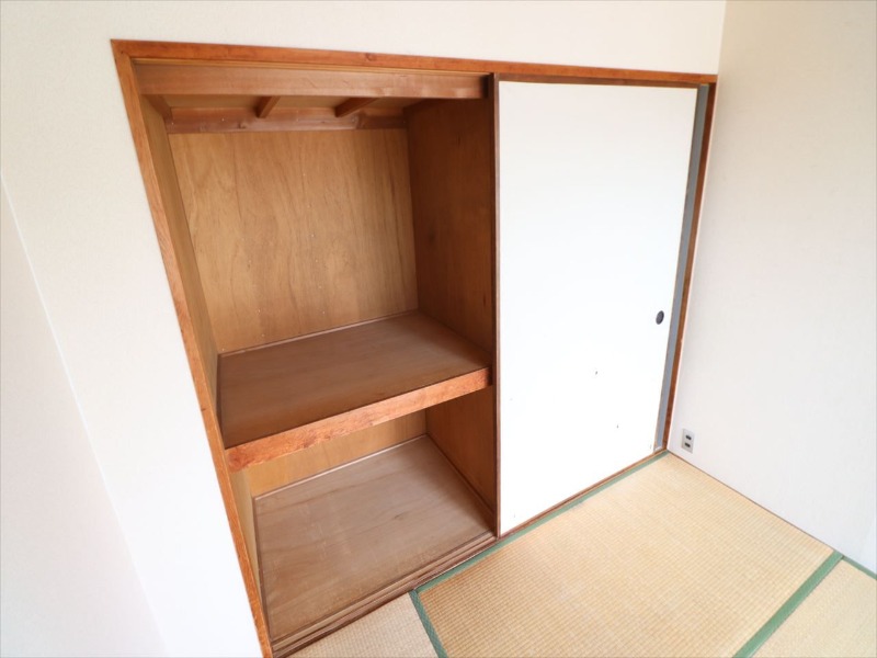収納　和室の押入れです