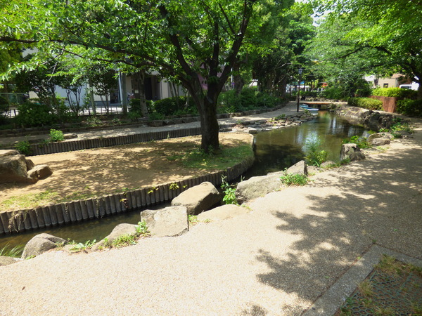 公園　小松川境川親水公園（公園）まで695m