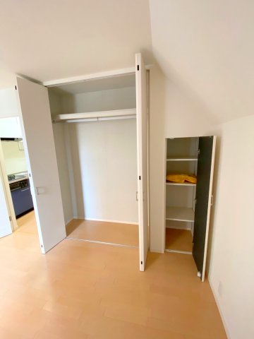 その他部屋・スペース　★棚付き収納もあります／棚の高さ調整も可能です★