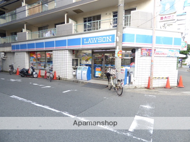 コンビニ　ローソン（コンビニ）まで500m