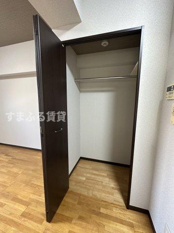 収納　同仕様　反転の場合あり