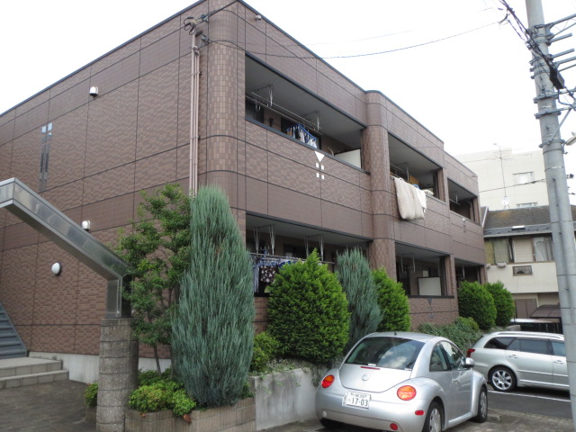 建物外観　落ち着いた雰囲気の外観です