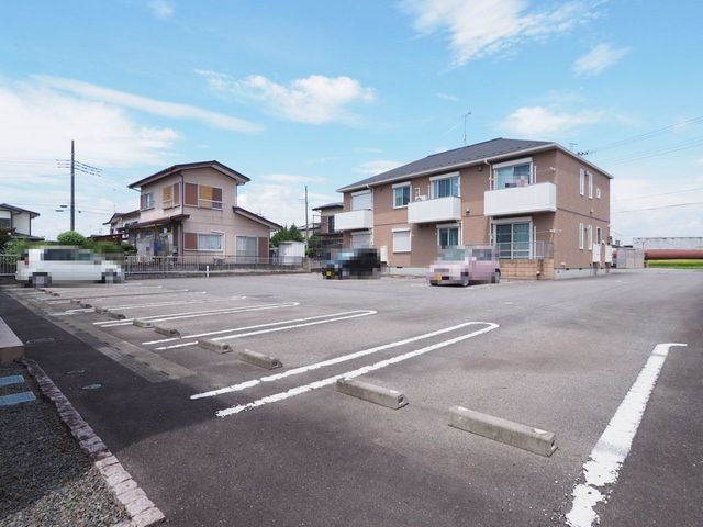 駐車場　敷地内駐車場