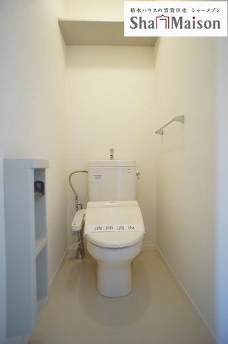 トイレ　高い人気を誇る温水洗浄機能付き便座