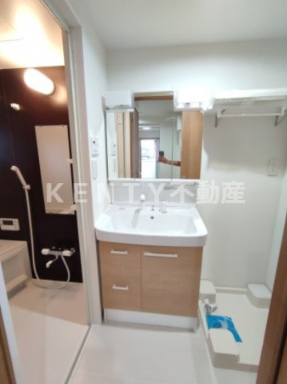 洗面設備　コンパクトで使いやすい洗面所