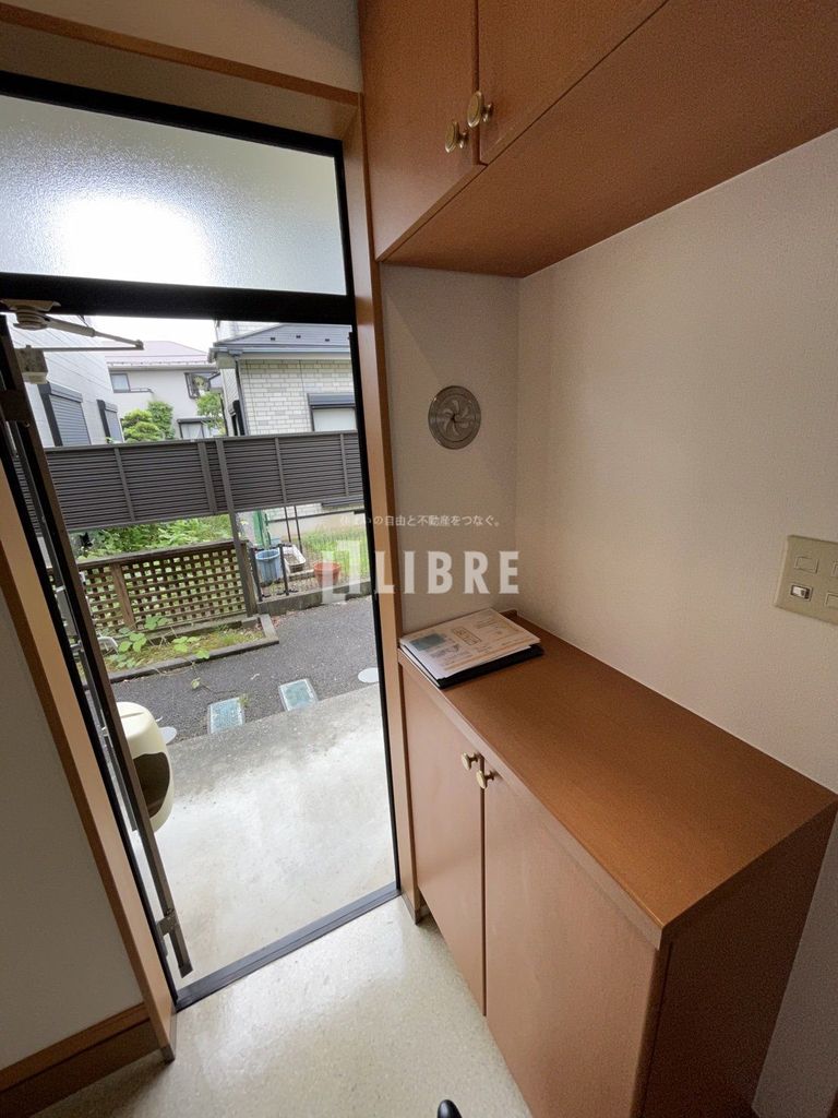 玄関　キッチン