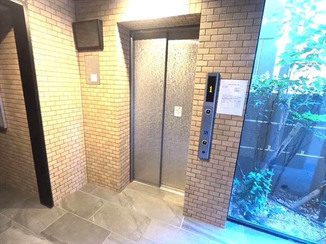 その他設備　モニターフォン付きエレベーター