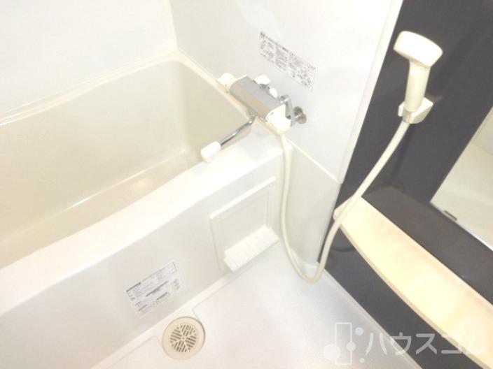 バス・シャワールーム　一日の疲れをお取りください。