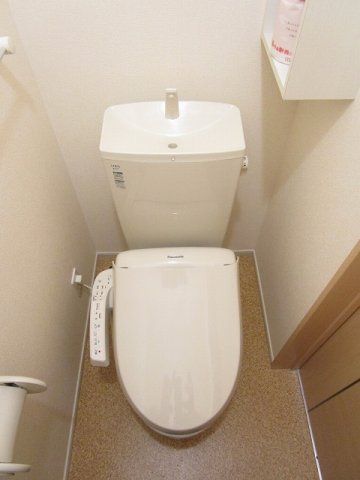 トイレ　トイレもきれいです