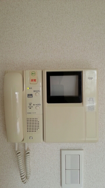 セキュリティ　モニター付きインターホン