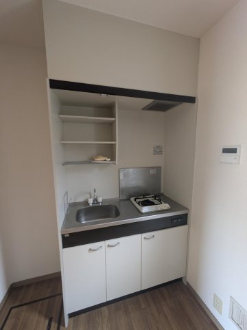 キッチン　※別号室参考写真です