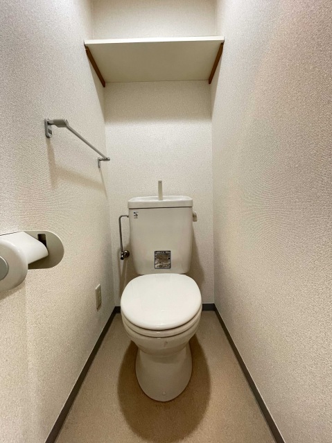 トイレ　同タイプ参考写真