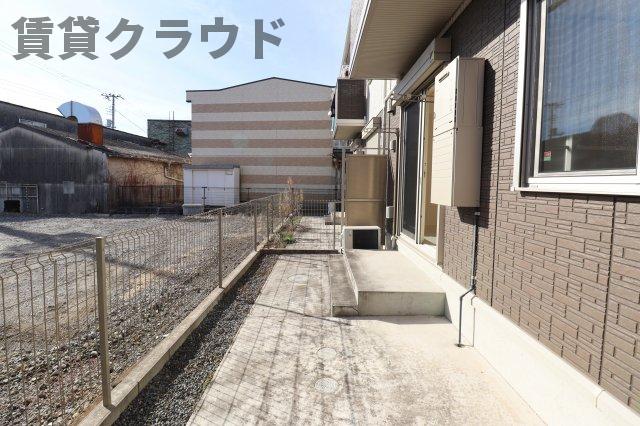 庭　お庭で自由な時間を過ごせます