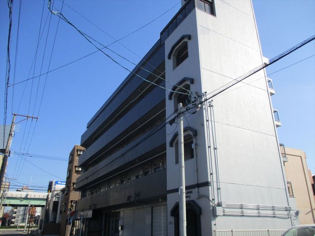 建物外観　ラクラスコート山王