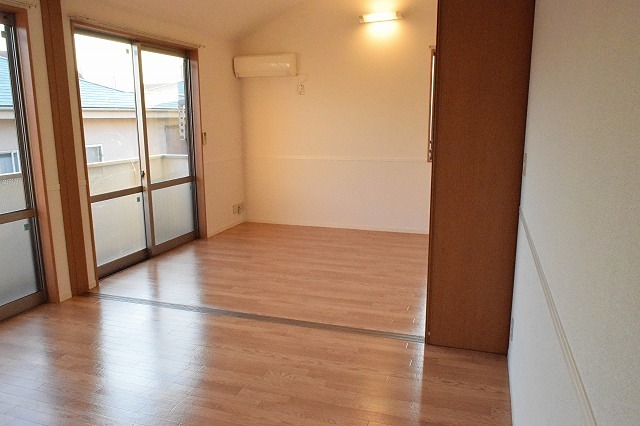 居室・リビング　他部屋写真参考