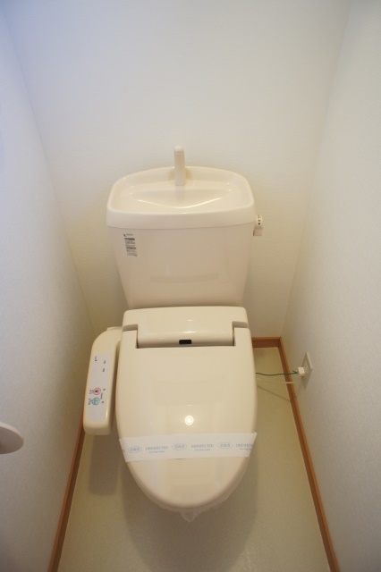 トイレ　図面と現状に相違がある場合には現状を優先
